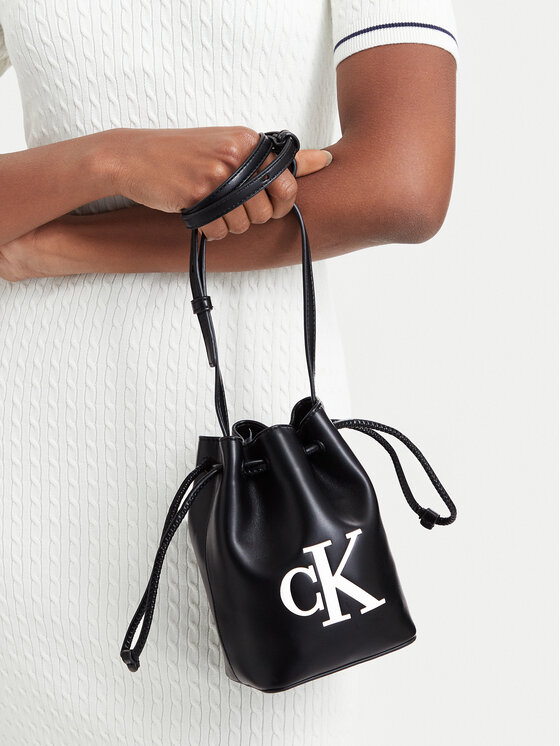 Calvin Klein Geantă Bold Ck Mini Bucket Crossbody LV04F3870G Negru