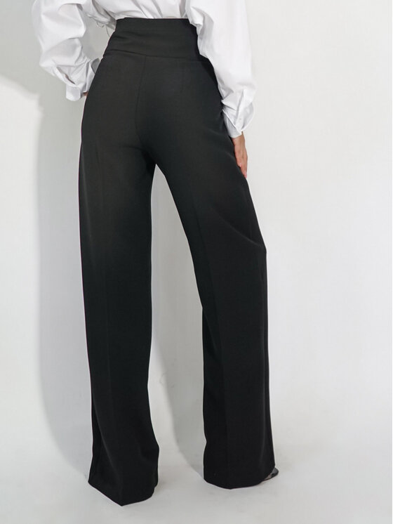 LilaLou LilaLou Bavlnené nohavice Teresa Čierna Regular Fit