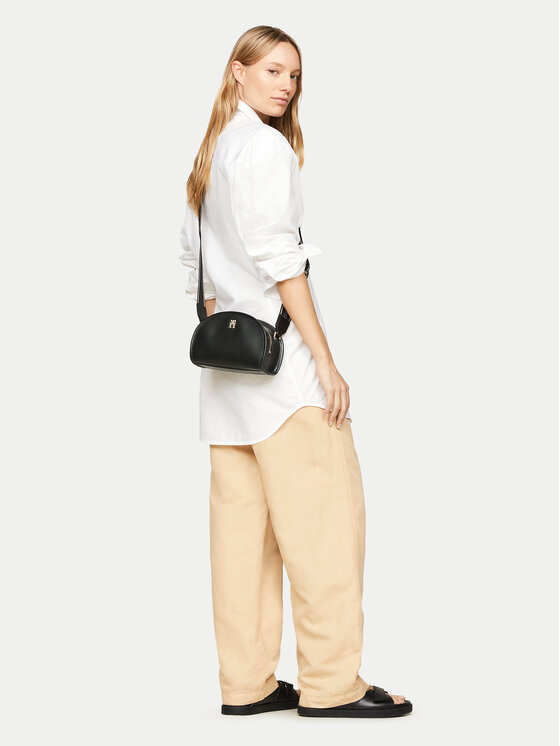 Tommy Hilfiger Tommy Hilfiger Handtasche Th Monotype Half Moon Camera Bag AW0AW16774 Schwarz