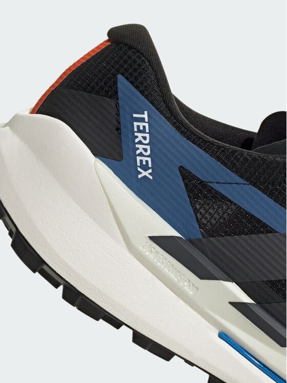 adidas adidas Buty do biegania 161616 Czarny