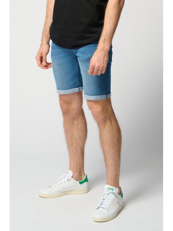 TeeShoppen TeeShoppen Szorty jeansowe 'Perform Collection' Niebieski Regular Fit