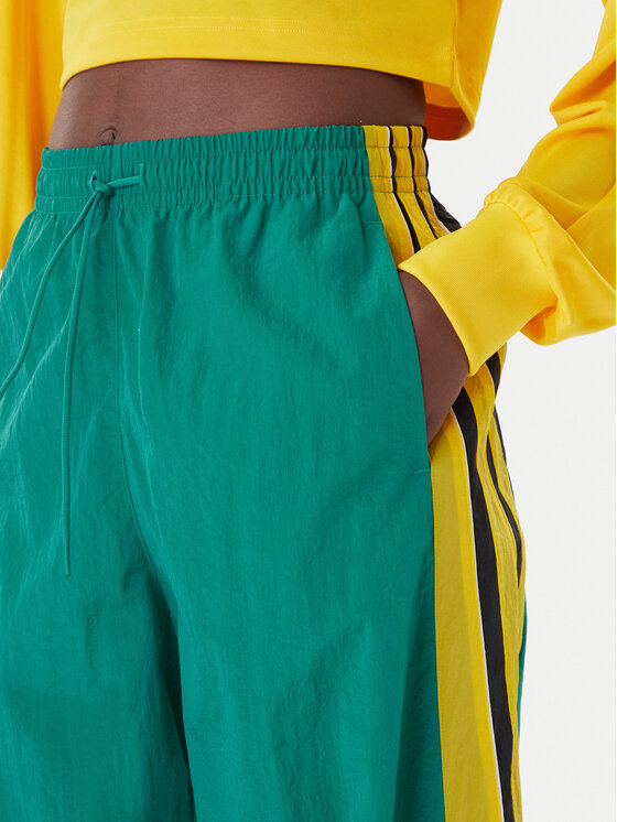 adidas adidas Pantaloni da tuta Sport Santiago KD2971 Verde Loose Fit