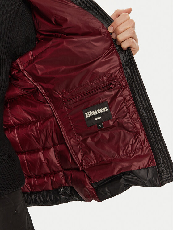 Blauer Blauer Pehelykabát 24WBLDC03038 Fekete Regular Fit