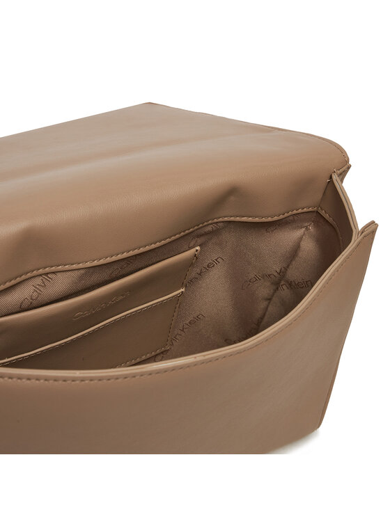 Calvin Klein Calvin Klein Torbica Line Quilt Md Conv Shoulder Bag K60K612117 Smeđa