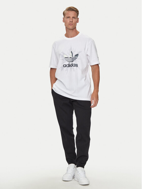 adidas adidas Παντελόνι φόρμας Trefoil Essentials IW5805 Μαύρο Regular Fit