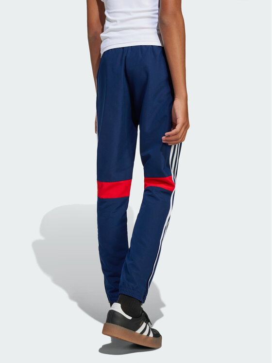 adidas adidas Spodnie materiałowe Tiro Niebieski jasny Regular Fit