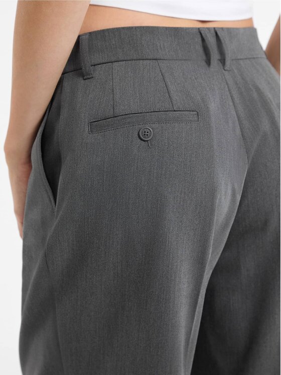 Guess Jeans Guess Jeans Spodnie materiałowe 178875 Szary Classic Fit