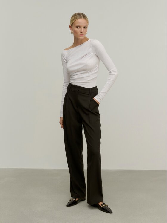 La Mania La Mania Spodnie garniturowe PLEASE Czarny Classic Fit