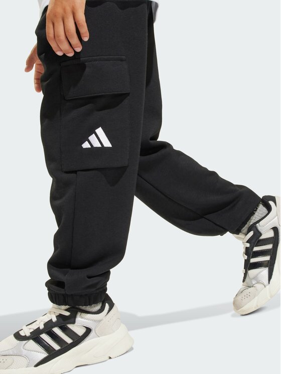 adidas adidas Spodnie materiałowe 164905 Czarny Regular Fit