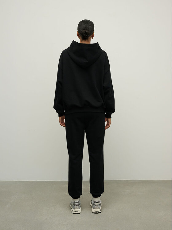 La Mania La Mania Pantaloni da tuta DOWN Nero Classic Fit