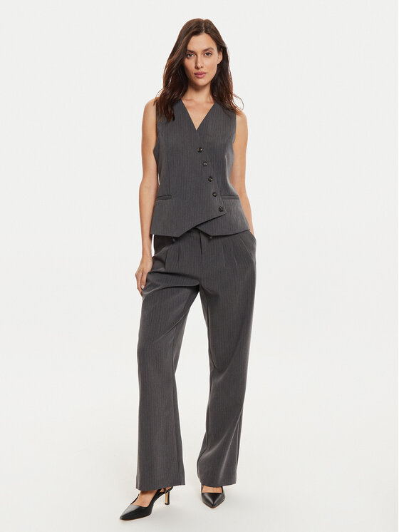 Karen by Simonsen Karen by Simonsen Pantaloni din material Ro 10105154 Gri Loose Fit