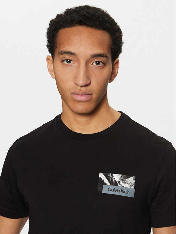 Calvin Klein Calvin Klein T-Shirt Graphic K10K113799 Černá Regular Fit