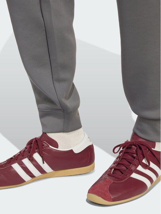 adidas adidas Spodnie dresowe 167855 Szary Regular Fit