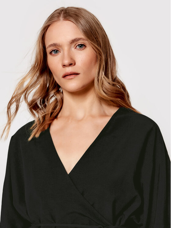Blusa Vermont Wrap Nero Relaxed Fit