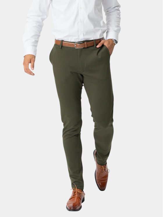 TeeShoppen TeeShoppen Spodnie garniturowe 'Perform Collection' Zielony Slim Fit