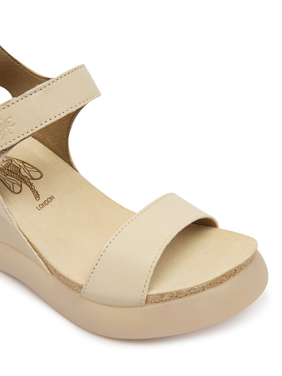 Fly London Fly London Босоніжки Gogofly P144967 Бежевий