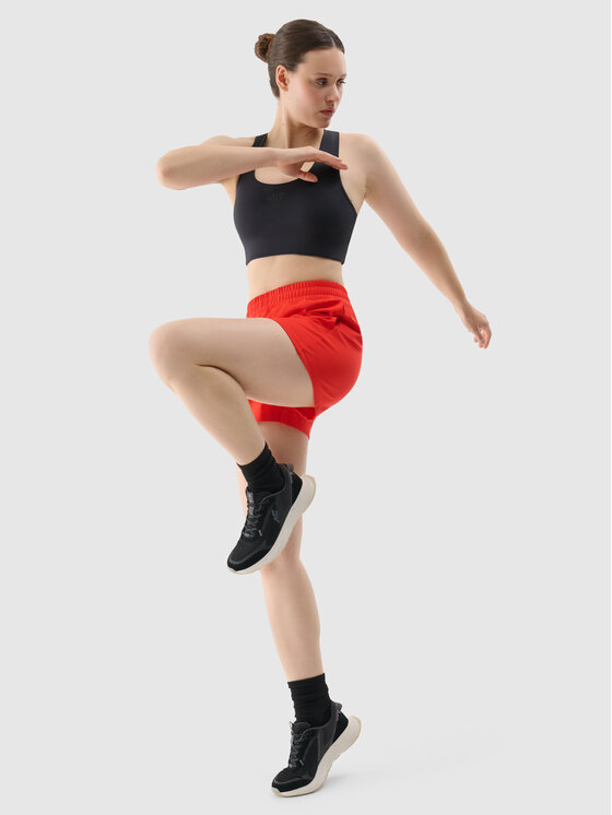 4F 4F Szorty sportowe BASIC+ Czerwony Regular Fit