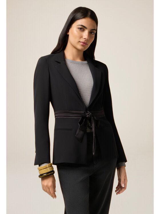 Oltre Oltre Giacca outdoor Q793R104582N033 Nero Regular Fit