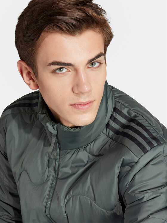adidas adidas Prijelazna jakna Nuganic IS1265 Zelena Regular Fit