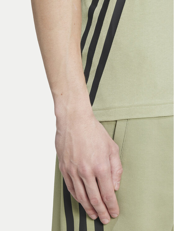 adidas adidas Тишърт Future Icons 3-Stripes IY7736 Зелен Regular Fit