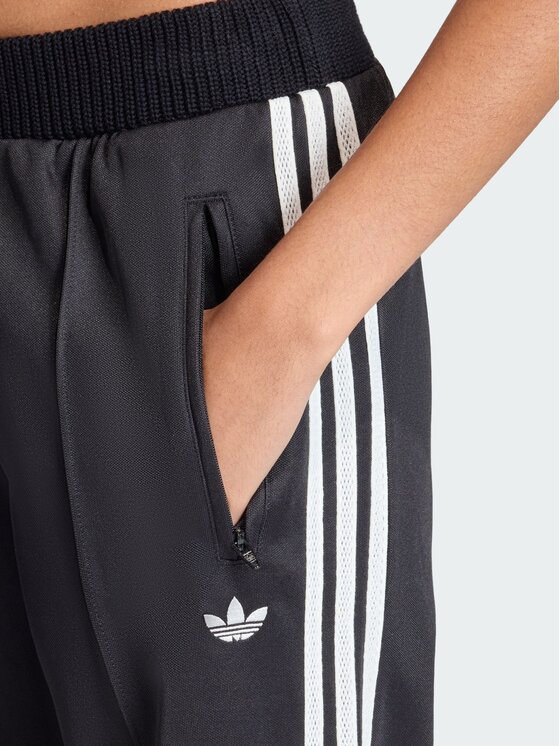 adidas adidas Spodnie dresowe FIREBIRD Czarny Regular Fit
