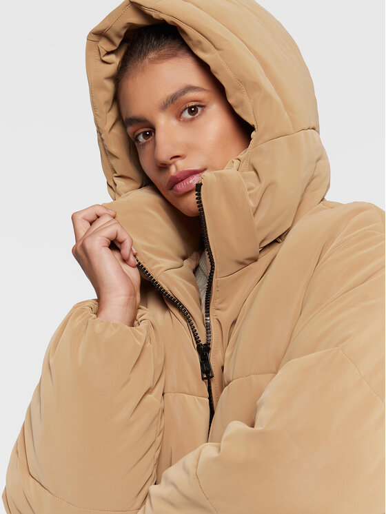 Calvin Klein Jeans Calvin Klein Jeans Зимно яке J20J219907 Бежов Relaxed Fit