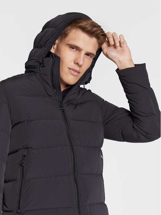 Hetregó Hetregó Pūkinė striukė Thomas 8M424 22WU09 Juoda Regular Fit