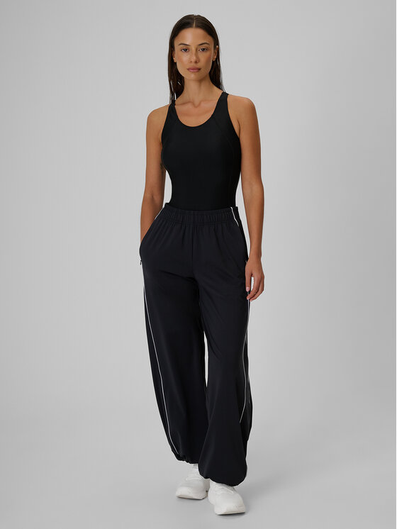 4F 4F Spodnie dresowe AQUA FORCE Czarny Loose Fit