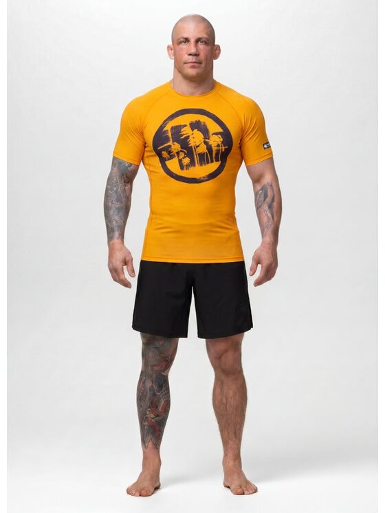 PITBULL PITBULL Koszulka techniczna LOGO PALMS Żółty Regular Fit