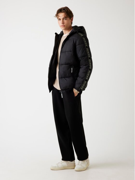 Guess Guess Žieminė striukė Z5BL17 WO06I Juoda Regular Fit