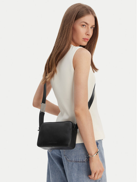 Calvin Klein Calvin Klein Дамска чанта K60K612555 Черен