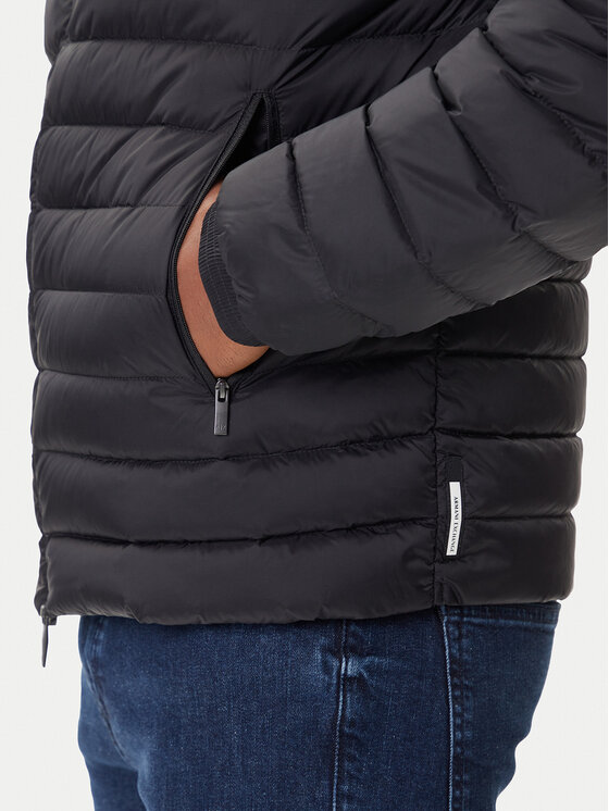 Armani Exchange Armani Exchange Vatovaná bunda XM001577 AF16927 UC001 Čierna Regular Fit