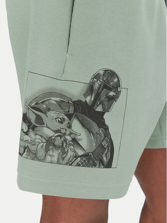 adidas adidas Športové kraťasy Star Wars The Mandalorian™ JI5722 Zelená Regular Fit