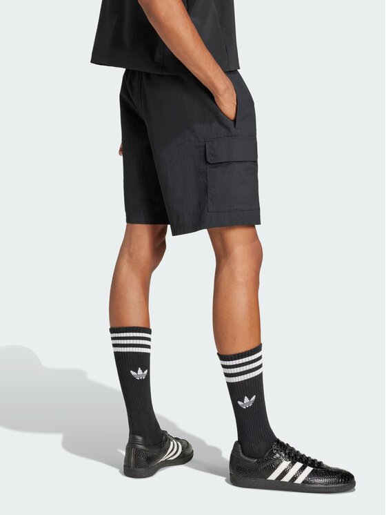 adidas adidas Szorty materiałowe Originals Trefoil Essentials Czarny Regular Fit