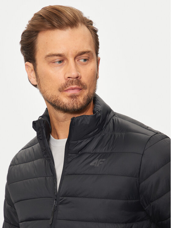 4F 4F Zimní bunda 4FWAW24TDJAM483 Černá Regular Fit