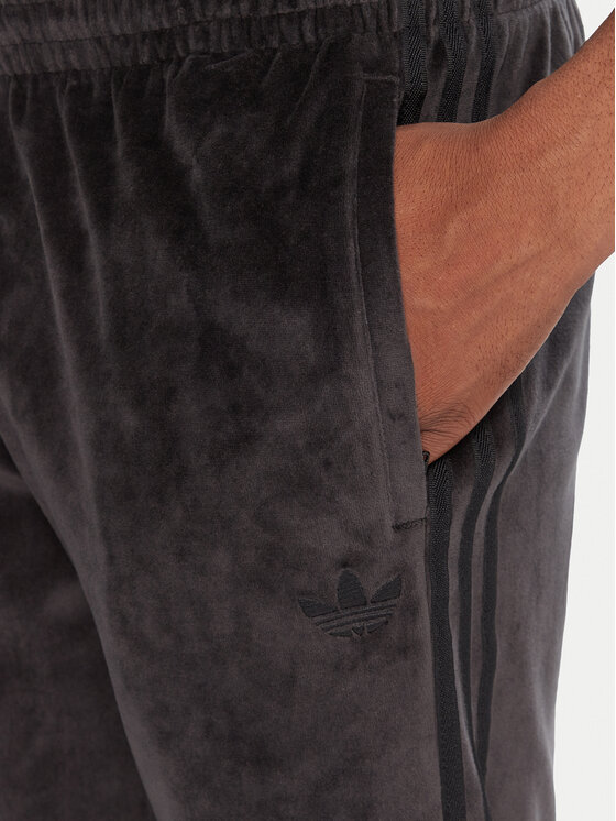 adidas adidas Παντελόνι φόρμας SST adicolor Velour JW8377 Μαύρο Regular Fit