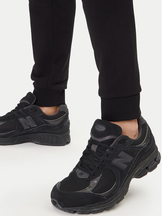 EA7 Emporio Armani EA7 Emporio Armani Spodnji del trenirke 7M001753 AF17787 UC001 Črna Regular Fit