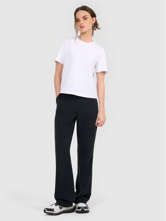 4F 4F T-Shirt ESSENTIALS Biały Regular Fit