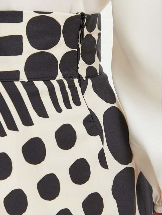 Rinascimento Rinascimento Trapezno krilo CFC0127529003 Črna Regular Fit