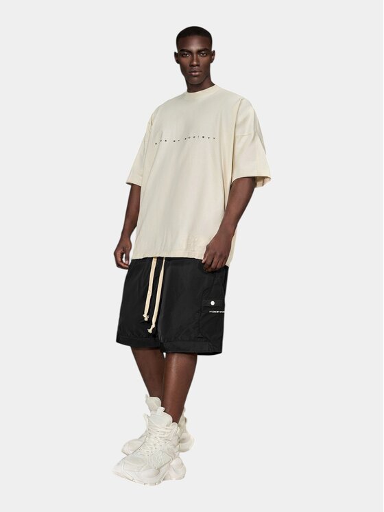 MADE BY SOCIETY MADE BY SOCIETY Spodnie materiałowe Bermude STRUCTURED CHAOS - B17308 Czarny Basic Fit