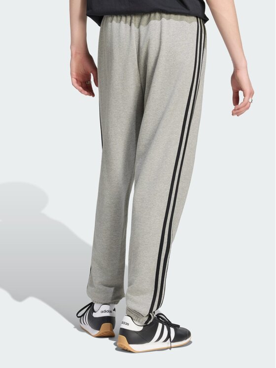 adidas adidas Spodnie dresowe 168582 Szary Regular Fit