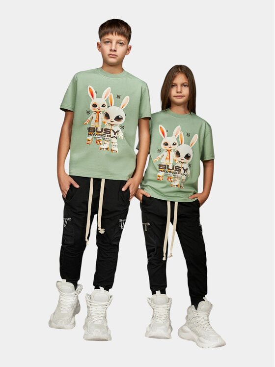 MADE BY SOCIETY MADE BY SOCIETY T-Shirt Busy Having Fun - T36555 Zielony Basic Fit