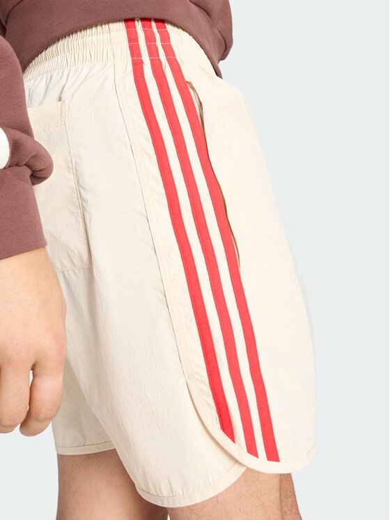 adidas adidas Szorty materiałowe 159299 Beżowy Regular Fit