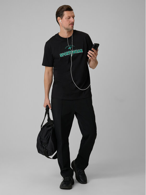 4F 4F T-Shirt SPORTS CLUB Czarny Regular Fit