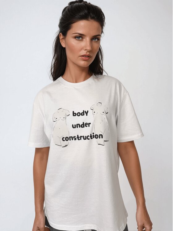 BeShaped BeShaped T-Shirt Body Under Construction Biały Oversize