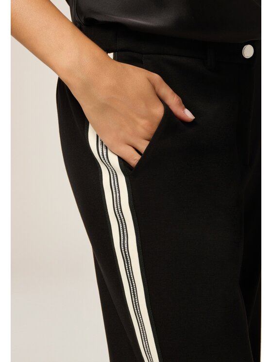 Oltre Oltre Pantaloni di tessuto P831J002388N033 Nero Baggy Fit