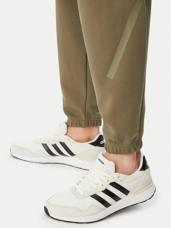adidas adidas Спортивні штани Z.N.E. KF3816 Хакі Regular Fit