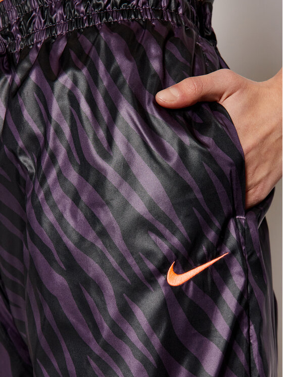 Nike Долнище анцуг Icon Clash DC5292 Виолетов Loose Fit