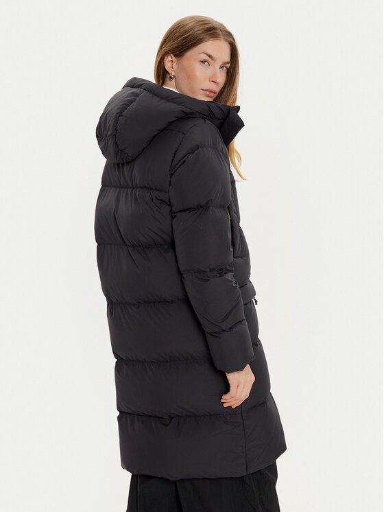 Peak Performance Peak Performance Pehelykabát Quiver G79931030 Fekete Regular Fit