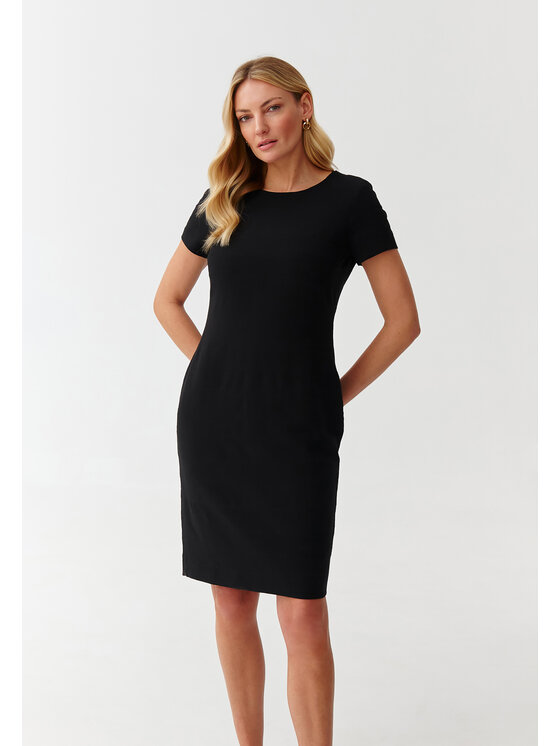 TATUUM TATUUM Každodenní šaty HIPIKO Černá Fitted Fit
